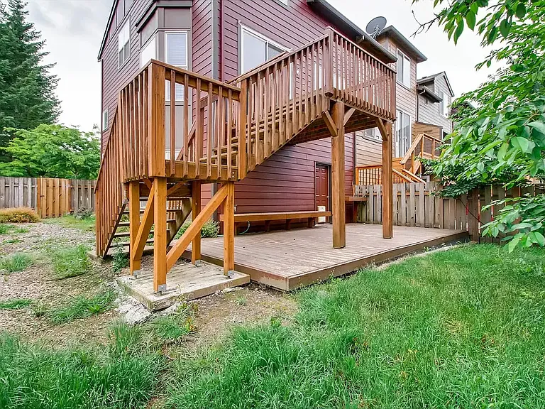 171 NE 75th Ave — Photo 28