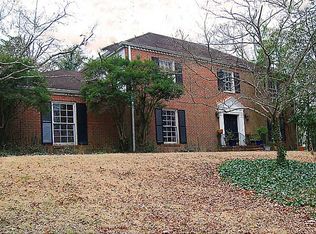 4184 Whitewater Creek Rd NW, Atlanta, GA 30327