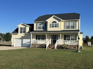 303 Queenswood Blvd, Elizabeth City, NC 27909