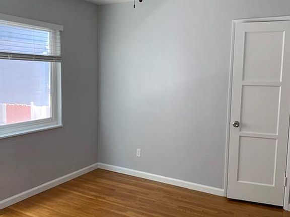 5th image of 3949 Kansas St APT 18