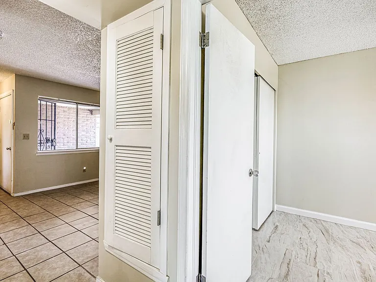4555 Sun Valley Dr — Photo 14