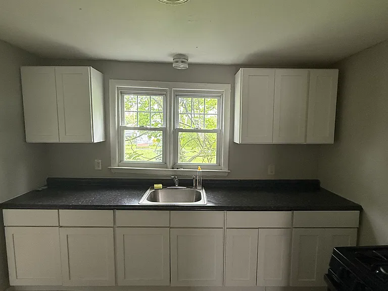 10 Kilborn St #75B — Photo 6