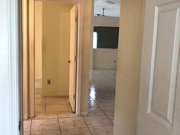 5th image of 3839 Guildford Ct