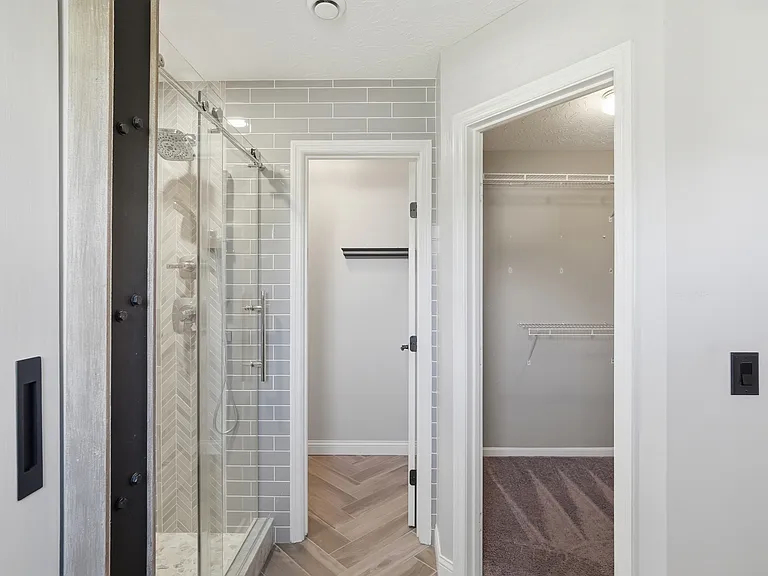 3722 Charfield Ln — Photo 36