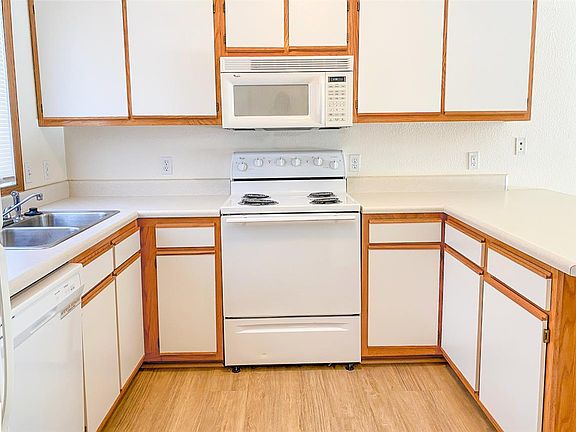 4th image of 3782 Vale Dr