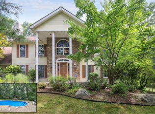 104 Radcliffe Rd, CRESCO, PA 18326