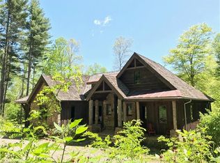 610 W Spark Chaser Rd, Sylva, NC 28779