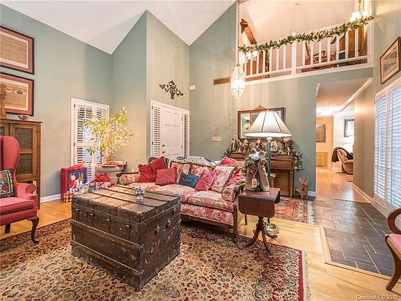 2nd image of 6313 Saddlebrook Ct