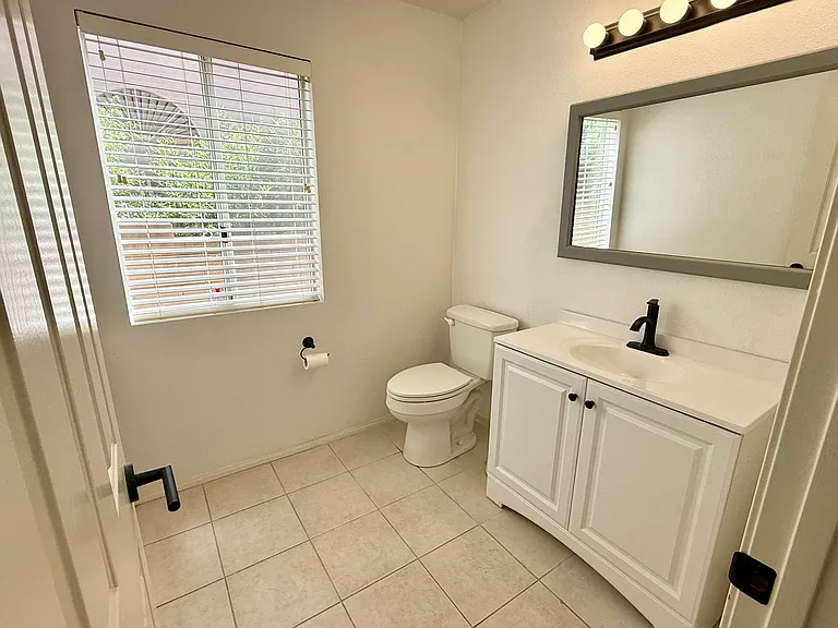 39968 Milkwood Ln — Photo 16
