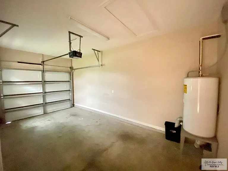 6705 Garden Woods Ave #B — Photo 11
