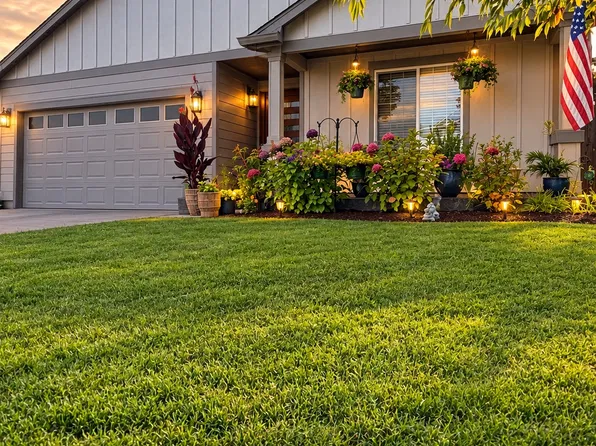 2468 Dorsey Dr, Hubbard, OR 97032