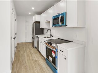 8 Enon St #201, Beverly, MA 01915