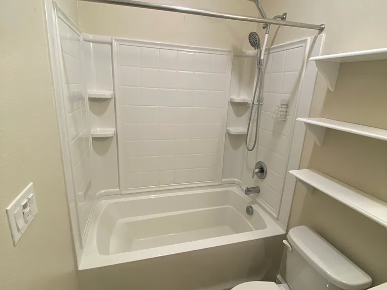 2995 Stable Dr — Photo 38