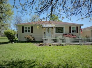 2015 Wallace Ln, Lorain, OH 44053