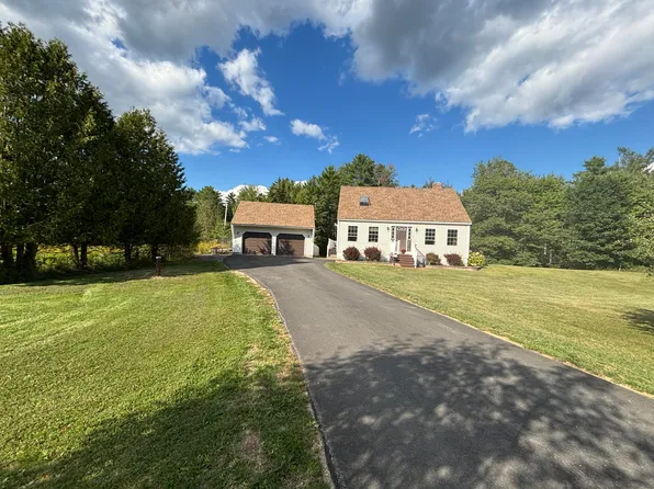 203 Stream Rd Road, Winterport, ME 04496