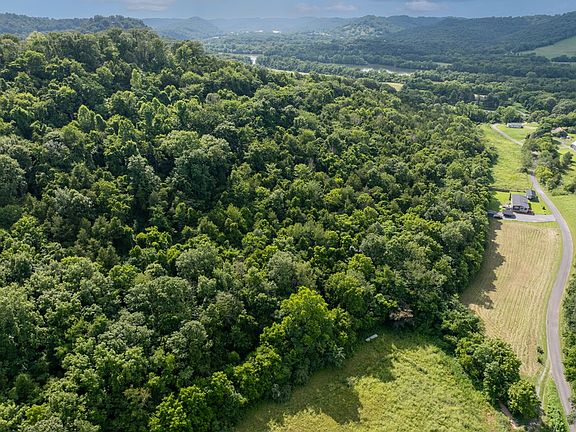 5th image of 4.99 Hopkins Hollow Rd