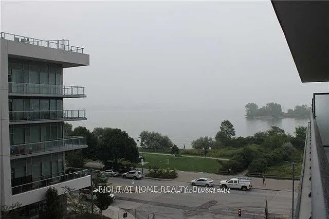 39 Annie Craig Dr #412 — Photo 2