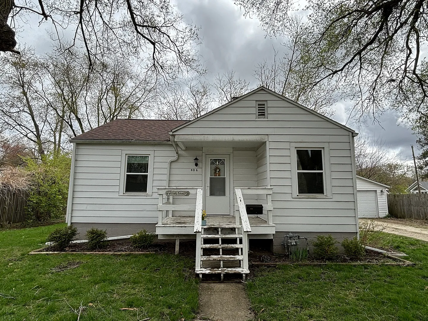 406 S Lynn St photo 1