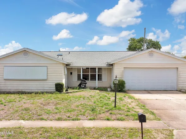 905 Palermo Rd, Titusville, FL 32780