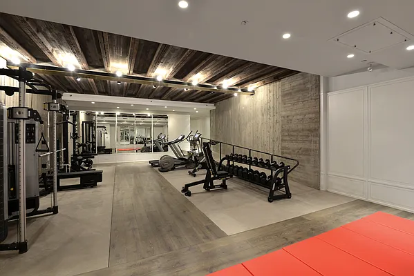 Rented by Douglas Elliman | media 33