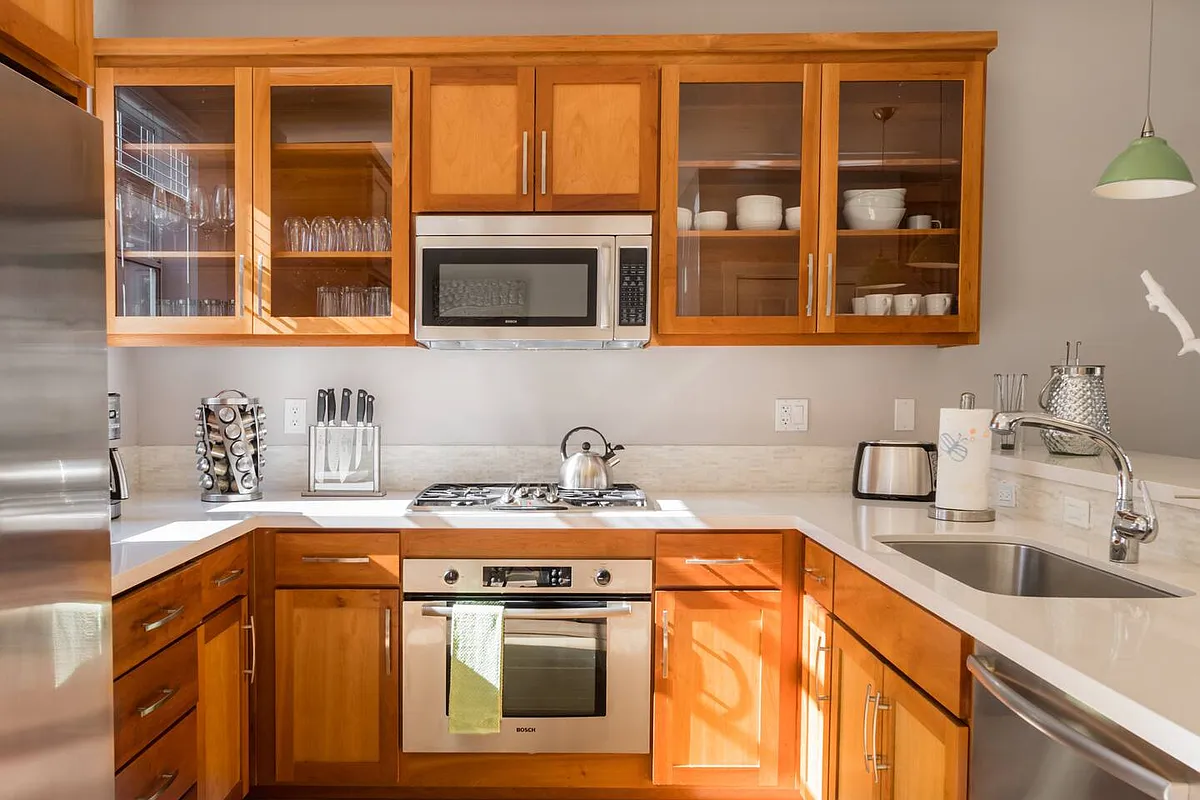 Building Photo - Eddy St