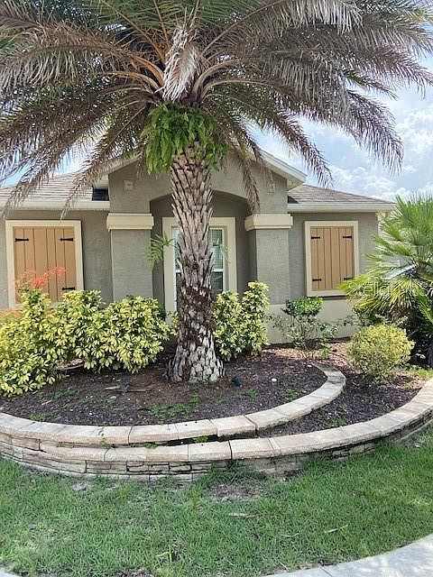 1st image of 676 Avecilla Dr