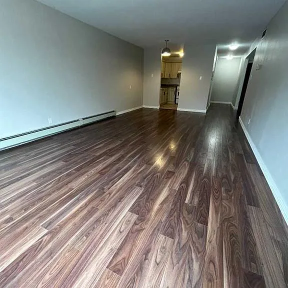 65 Temple Blvd W #208 — Photo 4