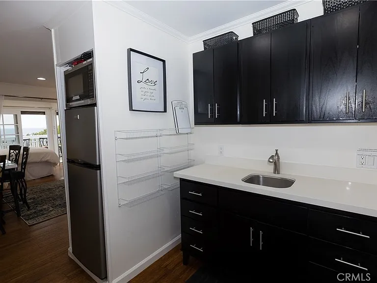 464 Bent St #C — Photo 14