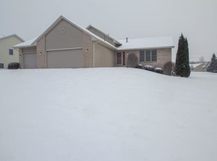 5505 Eagle Valley Trl, Machesney Park, IL