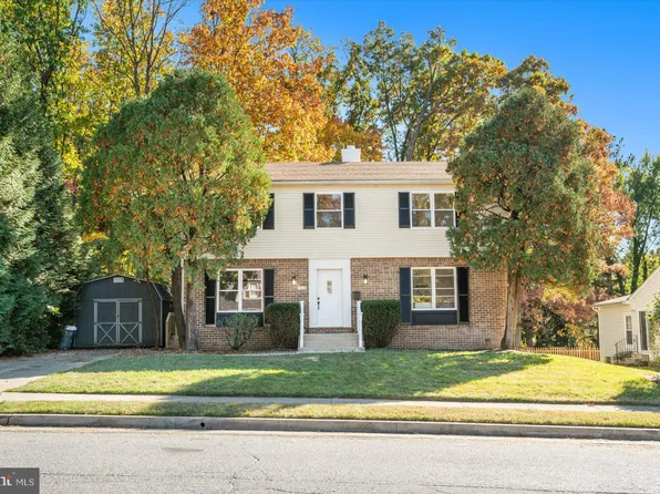 1303 Lincoln Woods Dr, Catonsville, MD 21228