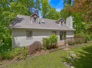 262 Belvoir Dr, Pickens, SC 29671