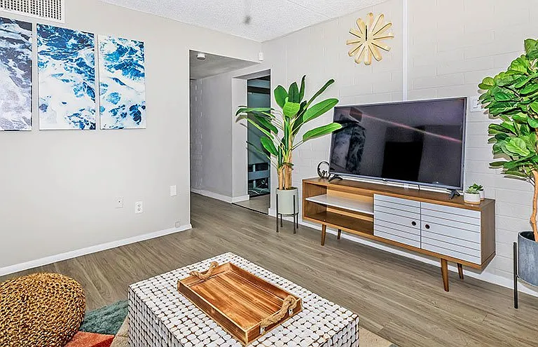 Westmount at Downtown Tempe Apartments — Photo 10