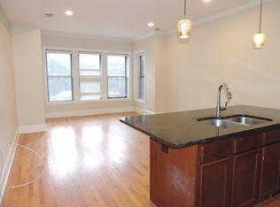 900 Reba Pl #11, Evanston, IL 60202