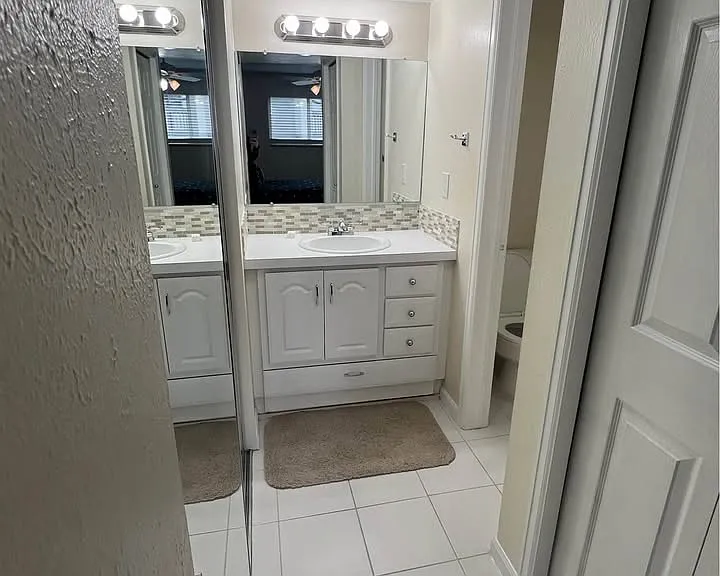 625 Manhattan Pl #208 — Photo 2