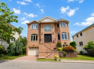 115 Ridgewood Ave, Staten Island, NY 10312