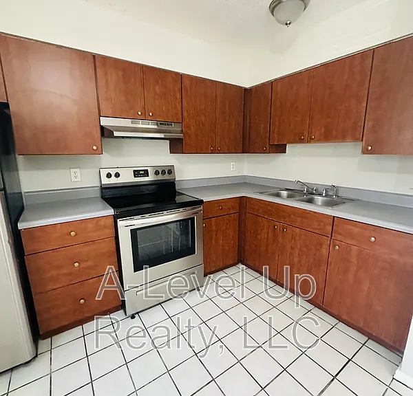 1503 N Riverview Blvd — Photo 3