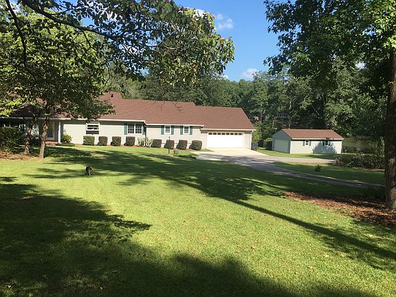 3rd image of 4512 Silver Lake Dr