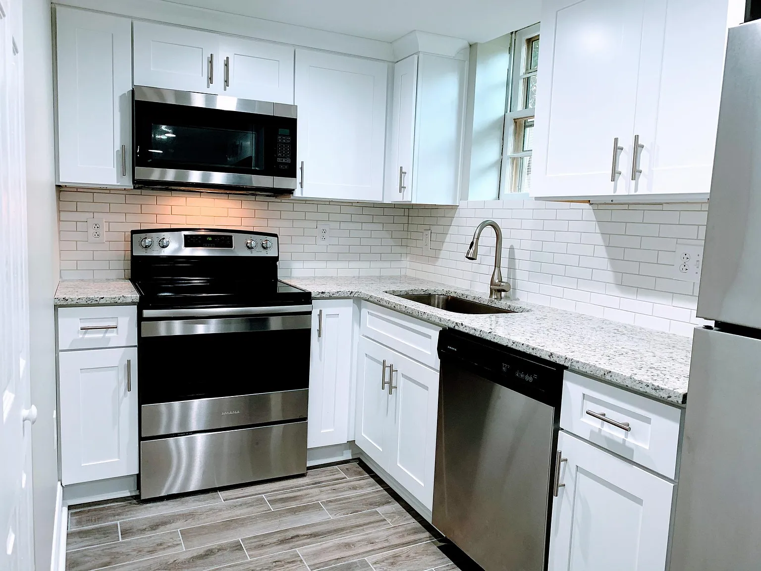 1 bed, 680 sqft, $1,195 — Photo 3