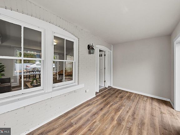 4th image of 5911 Crown St