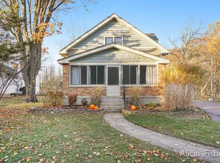2587 32nd St SE, Kentwood, MI 49512