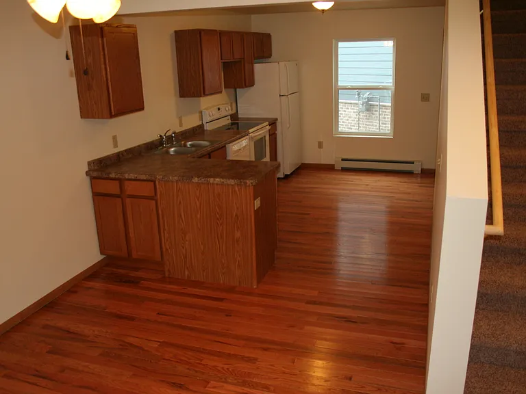 2747 Scenic Dr — Photo 3