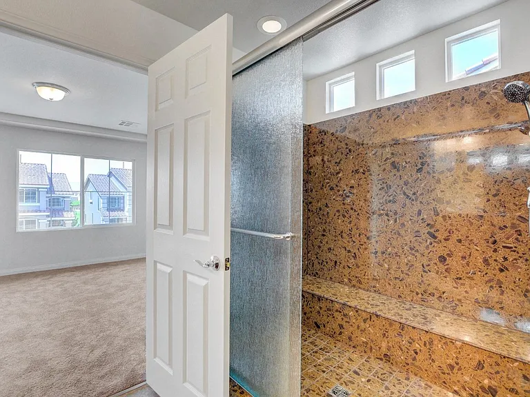 9824 Grey Sands St — Photo 33
