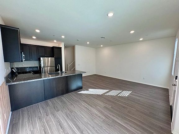 5th image of 24139 Dolcetto Ave Unit 112