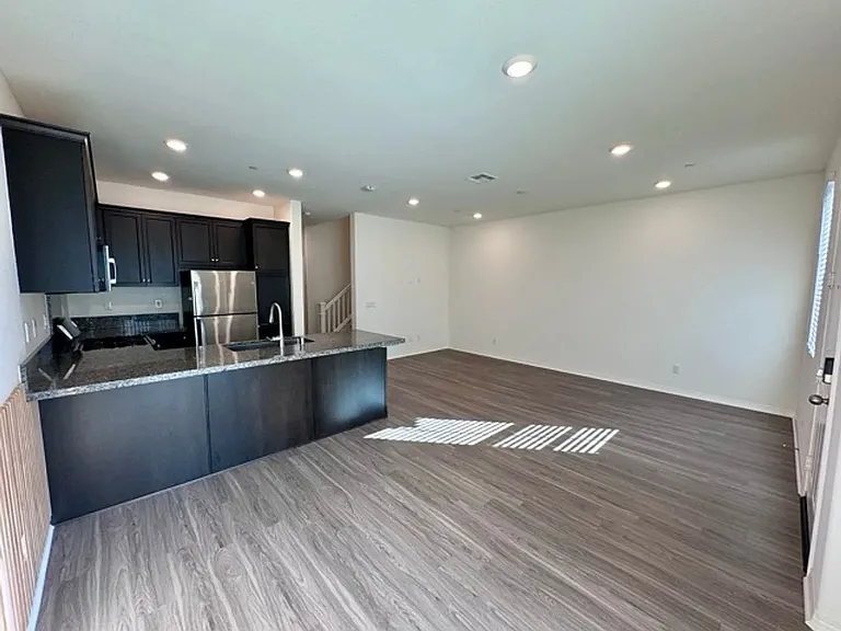 24139 Dolcetto Ave — Photo 5