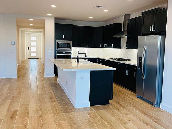 3rd image of 21412 E Macaw Dr