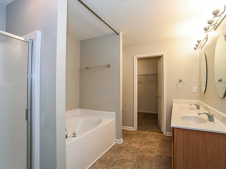 6510 Blackwood Ln — Photo 12