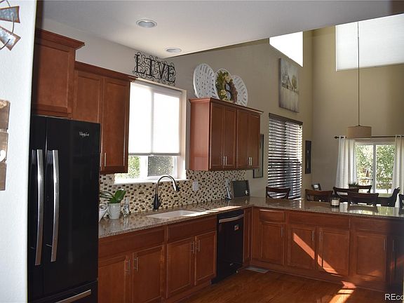 2nd image of 2708 Emerald Dr