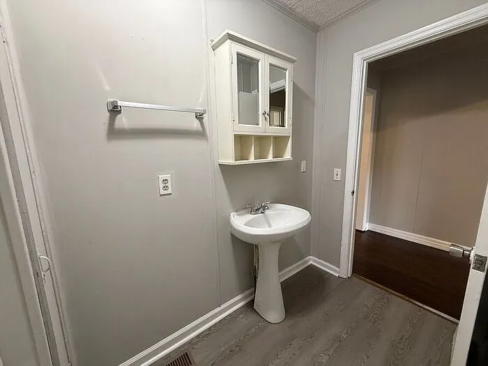 317 Elberta St #A — Photo 17