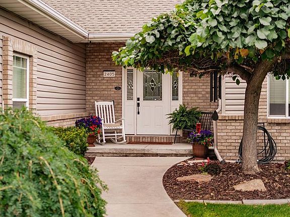 2nd image of 2405 Robison Dr