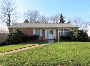 2711 Otterbein Dr, Allison Park, PA 15101
